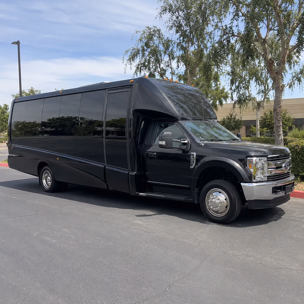 20 Passenger Party Bus Exterior