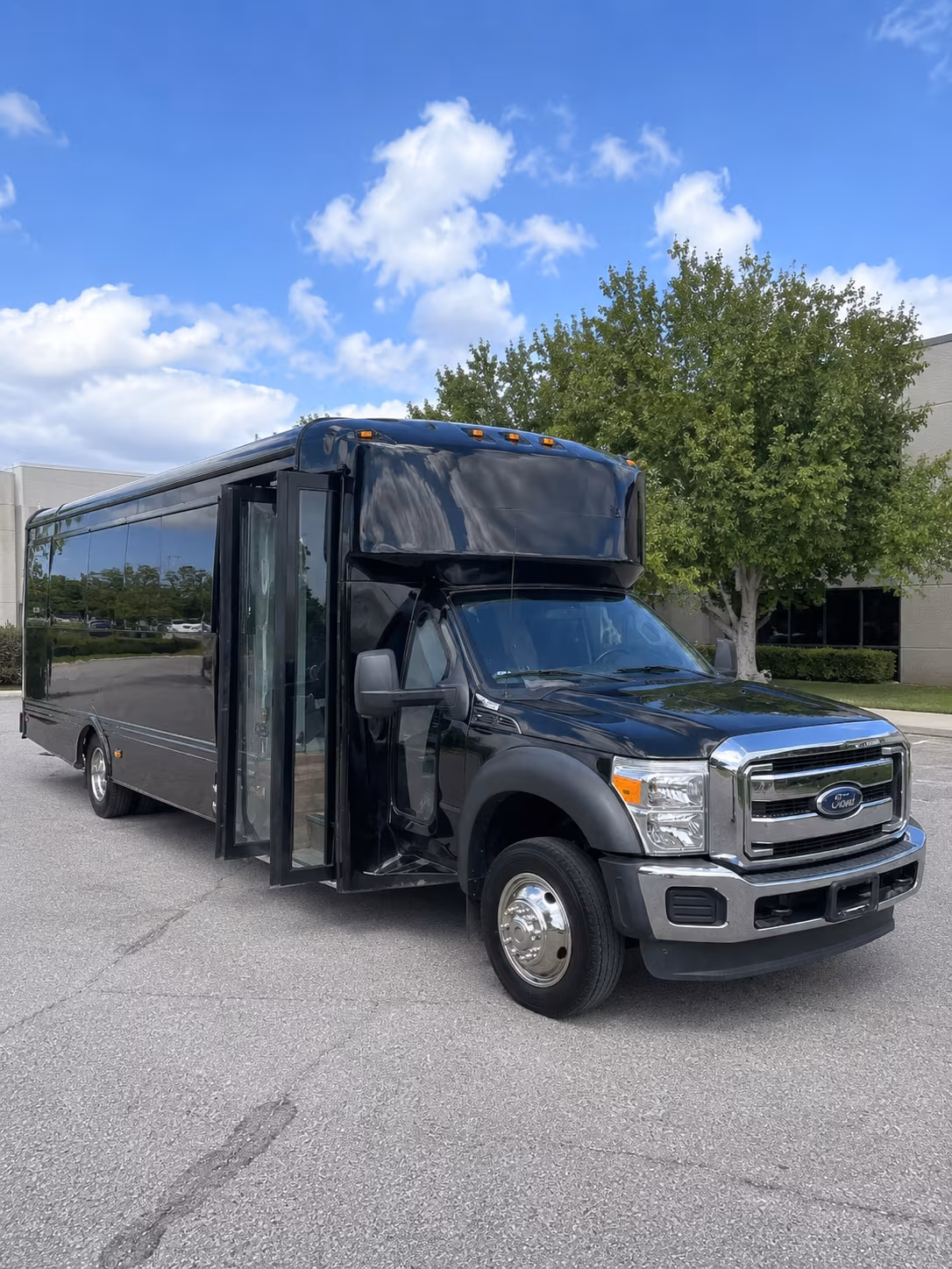 Fort Collins Birthday, Sweet 16, & Quinceañera Transportation onboard seating