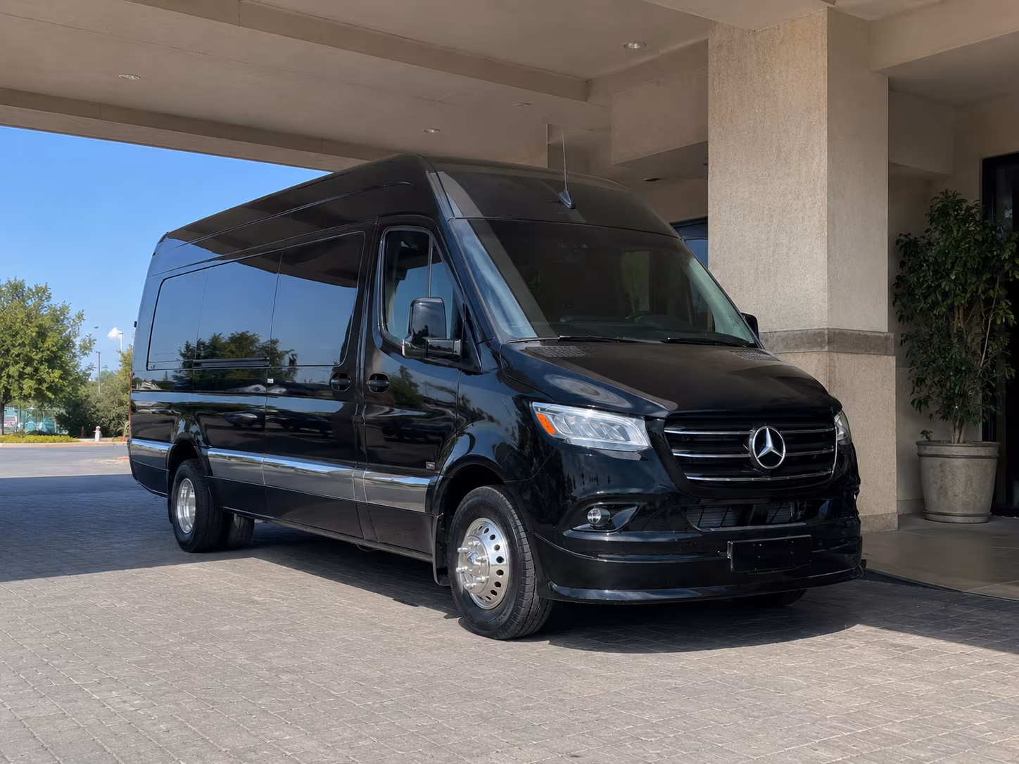 Fort Collins Corporate Transportation pickup coordination